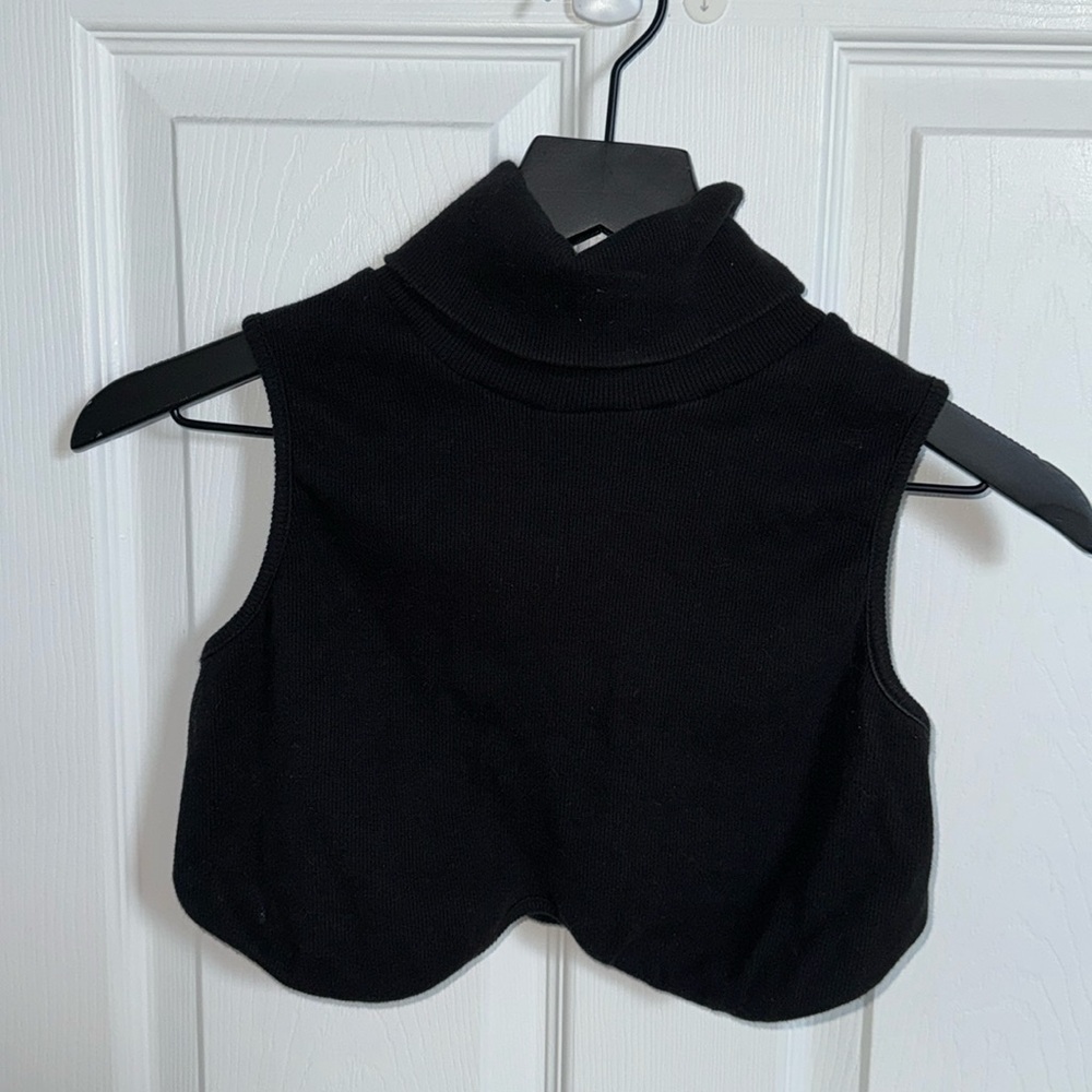 Adika Turtle neck crop top tank top